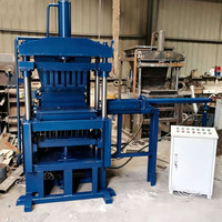 Machine hydraulique de fabrication de briques d'argile avec moteur PLC et engrenages - Équipement de compactage et de moulage de l'argile