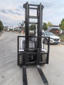 Chariot élévateur diesel Toyota d'occasion de 3,5 tonnes avec moteur, bon prix, à vendre, origine Japon, poids 4500 kg - Product Image 6