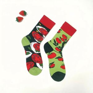 Calcetines Festivos para Hombre con Diseño de Tomate y Vegetales, Solo Lavado a Mano, Calcetines Personalizados de Punto con Bloques de Color en Mezcla de Algodón - Product Image 2