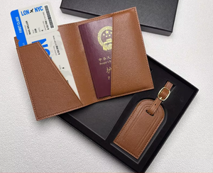 ชุดกระเป๋าหนัง PU สำหรับใส่พาสปอร์ต พร้อมป้ายติดกระเป๋าเดินทาง ที่ใส่ตั๋ว และซองใส่เอกสาร พร้อมส่ง ปก<span class=keywords><strong>พาส</strong></span>ปอร์ต สไตล์ชาติพันธุ์  โลโก้สั่งทำได้ - Product Image 1