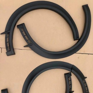 KQD Luxe ABS Fibre de Carbone Noir Élargisseurs d'ailes de voiture avec installation facile pour HIACE 2019 et modèles sportifs ultérieurs - Product Image 5