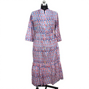 Robe moulante mi-longue décontractée Y2K pour femme, coupe moderne, col en V, manches longues, 100 % coton écologique respirant, motif floral à blocs de couleur, boutonnée - Product Image 1