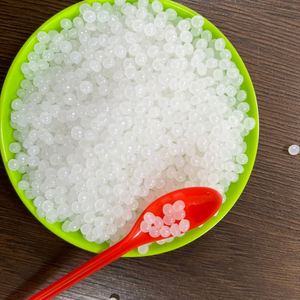 เม็ดพลาสติก LLDPE เกรดขึ้นรูปม้วน ราคาขายส่ง เม็ดพลาสติกบริสุทธิ์ LLDPE LL9450U สำหรับถังเก็บน้ำ/ชิ้นส่วนของเล่น - Product Image 1