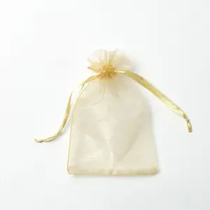Vente en gros de bijoux en bonbons personnalisés petit sac cadeau en organza avec cordon sac de bonbons
