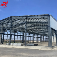Entrepôt moderne en structure métallique, bâtiment préfabriqué en acier pour atelier industriel et stockage