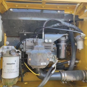 Excavadora Komatsu PC220 usada de segunda mano, excavadora mediana de 22 toneladas para proyectos de construcción de terraplenes. - Product Image 5