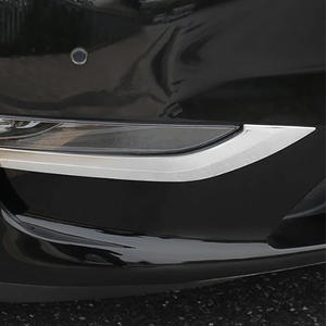 Accesorios externos cromados de acero inoxidable automotriz adecuados para Tesla 2021 MODELO <span class=keywords><strong>Y</strong></span> tira decorativa de luz antiniebla delantera - Product Image 4