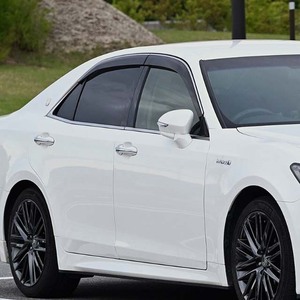 Pare-pluie de fenêtre pour Toyota Crown 1991-2018 Berline et Break, en acrylique fumé, auto-adhésif, 4 pièces - Product Image 5