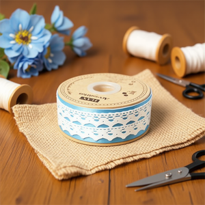 Nastro di pizzo Ilan 1,8 cm x 17 m bianco per artigianato e decorazioni - Product Image 2