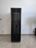 Armoire de serveur réseau télécom de haute qualité, durable, amovible et assemblable pour usage intérieur