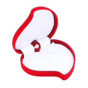 Fashion Wholesale Red Heart Shape Velvet Ring <strong>Box</strong> Engagement Wedding <strong>Rose</strong> Flower Design Gift <strong>Jewelry</strong> Packaging <strong>Box</strong> - Product Image 4