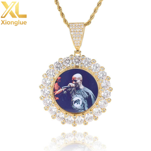 Collar con Colgante de Foto Personalizado de Cobre, Estilo HipHop Unisex, con Circonita, Chapado en Oro de 18K, Cadena Singapur Trenzada, para Aniversario - Product Image 1