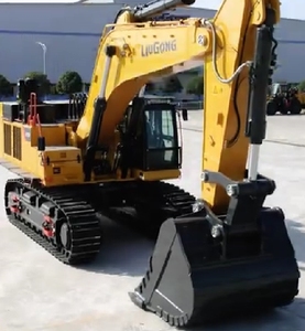 Machinerie de construction routière, excavatrice 978F avec une puissance de 563 kW et un poids de machine de 78 000 à 79 000 kg, excavatrice sur chenilles - Product Image 3
