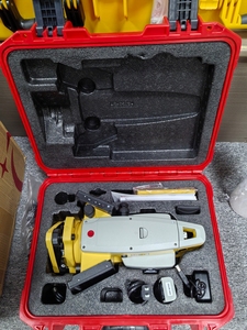 SOUTH NTS-552R15 Total Station Android Cheap Price Prism <b>Optical</b> <b>Instruments</b> Measuring Equipment Estacion Total SOUTH NTS-552R - Product Image 5