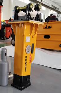 Martillos Neumáticos Amarillos para Excavadoras SB 20, con 1 Año de Garantía, Peso de 126 kg, para Excavadoras de 1.5-3.0 Toneladas - Product Image 2