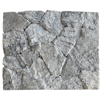 Revêtement de mur en pierre lâche de forme irrégulière de calcaire rustique bleu de roche naturelle