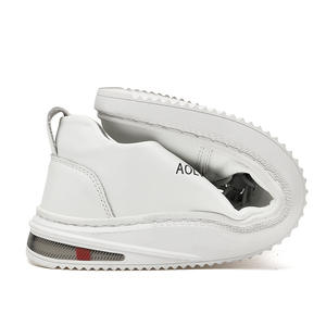 Chaussures de loisirs en cuir de vache pour hommes, été 2022, respirantes, décontractées, à la mode, à double couche, à semelle souple, blanches - Product Image 2