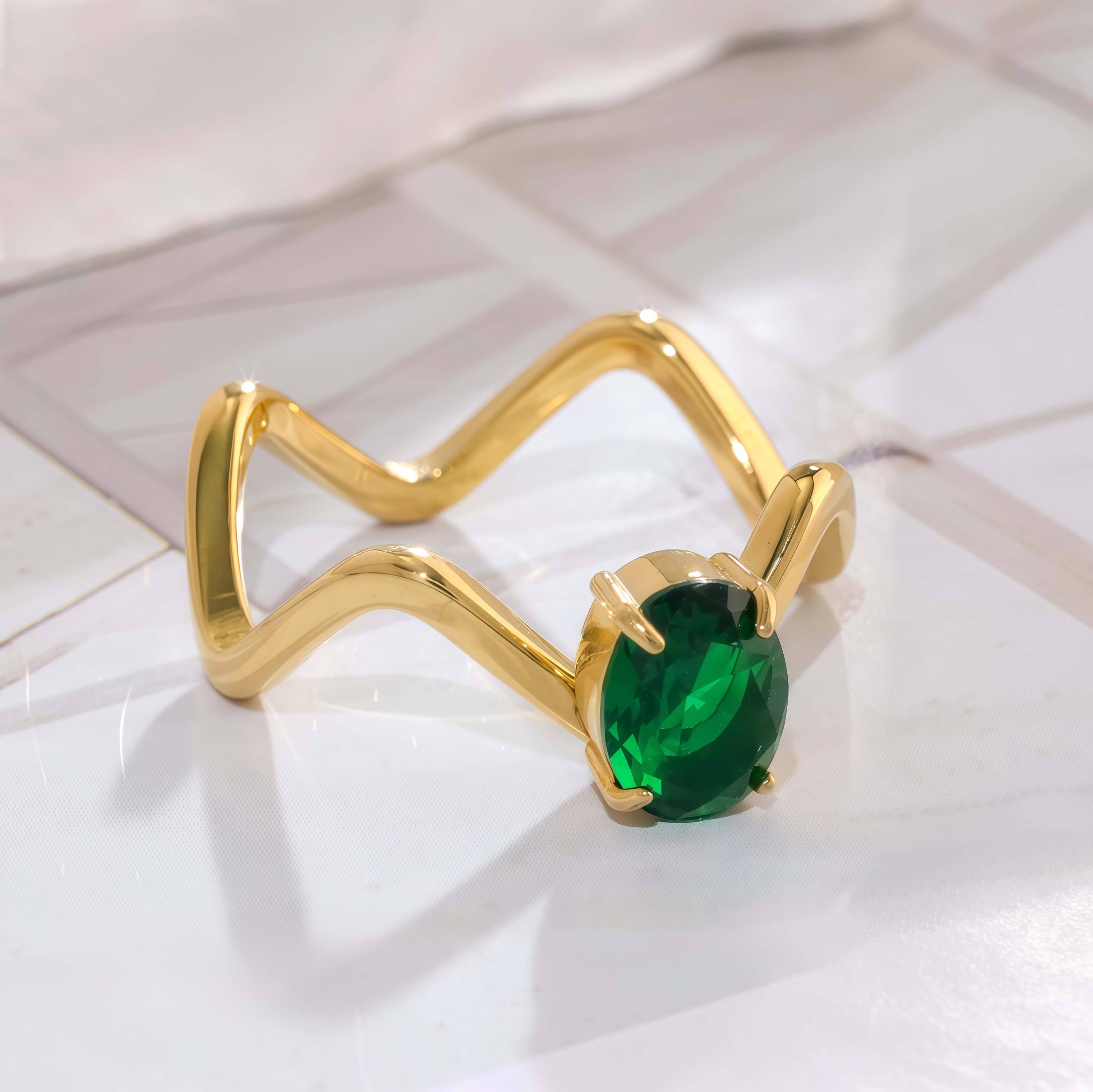 สีเขียว