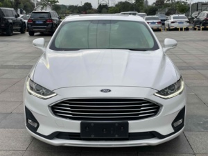 <span class=keywords><strong>Ford</strong></span> <span class=keywords><strong>Mondeo</strong></span> <span class=keywords><strong>2020</strong></span> EcoBoost 180 Version Fashion d'occasion, berline essence de taille moyenne, vente en gros à prix abordable pour l'exportation mondiale aux concessionnaires - Product Image 2