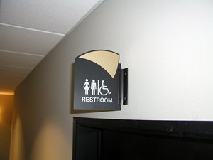 Chất lượng cao tùy chỉnh văn phòng xây dựng hướng dấu hiệu cho trạm tàu điện ngầm chất lượng quảng cáo ánh sáng Hộp - Product Image 4