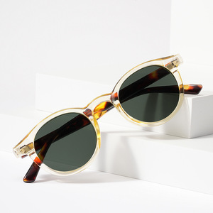 Gafas de Sol Redondas Retro Unisex con Montura Completa, Lentes Degradadas, 100% Protección UV, Estilo Casual para Adultos - Product Image 6