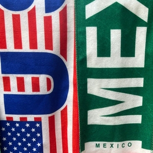 Lot de Foulards de Supporter de Football en Gros – Mexique, Argentine, Brésil, États-Unis, Canada, Portugal – Foulards d'Équipes Nationales pour Fêtes de Match, Cadeaux de Jour de Match - Product Image 3