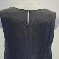 Robe longue asymétrique sans manches à col en U pour femme, 86 % Lyocell 14 % Polyester, noire, coupe ample
