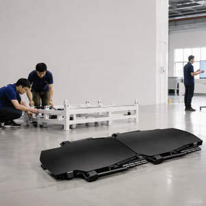 Robot AGV omnidirectionnel à fixation par pneus pour le déplacement de véhicules lourds, idéal pour le transfert et le stationnement des véhicules à énergie nouvelle et des SUV - Product Image 6