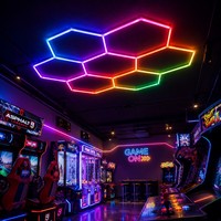 Plafonniers hexagonaux à changement de couleur avec mode RGB dimmable pour gymnase et garage d'atelier en combinaison créative à 5 grilles