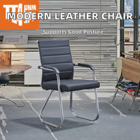 Chaise de bureau ergonomique moderne en maille avec siège en cuir PU, accoudoirs fixes, structure métallique - Utilisation en salle de conférence