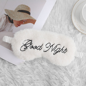 One Step Venta al por mayor Faux Fur Silk Plush Eye Cover Plush Fluffy Soft Lovely Faux OEM Patrón bordado Sleeping Fur Eye Mask - Product Image 4