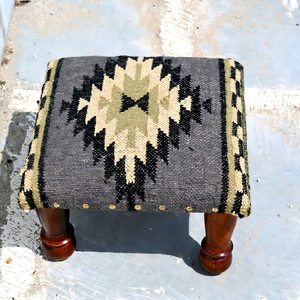 KRAFTERS Pouf carré tufté à la main, style Kilim vintage traditionnel, avec pieds en bois, écologique, pour intérieur/extérieur, décoration de salon - Product Image 5