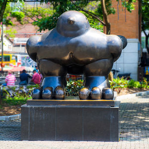 Jardín al aire libre Gran fundido Bronce Negro <span class=keywords><strong>Fernando</strong></span> Portro Bronce Plump Bird Escultura Estatua - Product Image 2