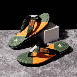 Nouvelles tongs pour hommes 2026, tendance internet, antidérapantes, résistantes à l'usure, pour l'été, la plage et l'extérieur - Product Image 1
