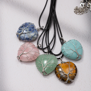 Collier pendentif coeur en cristal de guérison naturel pour femmes fil de pierre précieuse enveloppé dans un arbre mignon vie amour en forme de conception chaîne de corde - Product Image 1