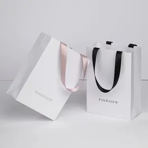 <span class=keywords><strong>Stampa</strong></span> su misura il tuo Logo borsa di carta per lo Shopping di marca di lusso per abbigliamento cosmetico scarpe da regalo borsa Boutique con manico a nastro - Product Image 2