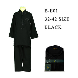 Conjunto de 2 Piezas de Ropa para Niño de Color Negro con Pantalón, Thobe Musulmán de Manga Larga con Cierre Frontal, Jubba - Product Image 1