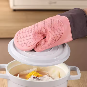 Accessoires ménagers : Gants de four en coton et silicone, résistants à la chaleur, pour la cuisine, personnalisables en gros - Product Image 2