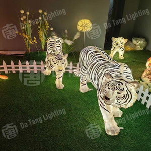 Lámpara LED con Forma de Tigre para Jardín, Decoración Navideña para Exteriores, Estatua de Animal de Resina, Resistente al Agua IP65 - Product Image 4