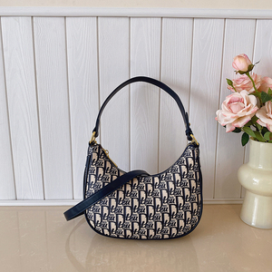 Bolso Bandolera de PU con Estampado Vintage 2025 para Mujer, Cierre de Cremallera en Forma de Media Luna, Cadena de Transporte a la Moda .8037 - Product Image 4