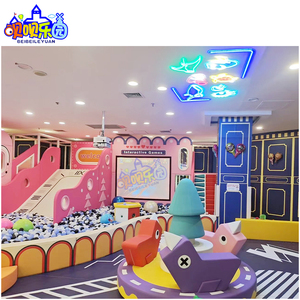 Parco Giochi Interno Personalizzato a Tema Castello, Attrezzatura per Parco Divertimenti Arcobaleno con Cascata d'Acqua, Offerta su Scivolo in Schiuma per <span class=keywords><strong>Intrattenimento</strong></span> <span class=keywords><strong>Bambini</strong></span> - Product Image 2