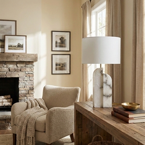 Lampe de table moderne en albâtre, décoration de chambre d'hôtel de luxe, arche en pierre asymétrique, base en laiton, abat-jour en tissu Savoye, grande lampe de table droite - Product Image 4