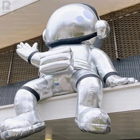 Miroir gonflable géant LED en forme d'astronaute argenté en tissu Oxford avec logo personnalisé pour la décoration d'événements/musée spatial
