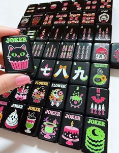Jeu de Mahjong Américain Noir Série Desserts Gothiques Roses Halloween – Cadeau Idéal pour Fêtes en Famille - Product Image 3