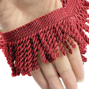 Frange à pompons élégante pour l'artisanat textile, les conceptions de rideaux, la décoration intérieure, les vêtements, la mode et les projets créatifs artistiques - Product Image 2