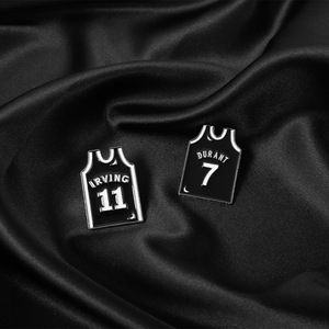 Cartoon Creatieve Sport Ster Basketbal Jersey Broche Zink Metalen Badges Voor Kleding Tas Decoratie Herdenking Pin Geschenken - Product Image 3