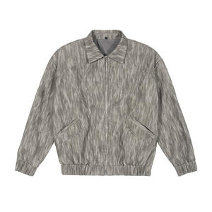 แจ็คเก็ตบอมเบอร์ผู้ชาย ดีไซน์วินเทจ ป้องกันลมหนาว หนังเทียม สไตล์สตรีทแวร์ เสื้อคลุมด้านนอก ปรับแต่งได้ บริการ OEM แบบเรียบง่าย สไตล์คนเมือง - Product Image 2