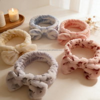 Bandeau Turban Réutilisable en Flanelle et Polaire Corail Antidérapant pour Spa, Yoga, Maquillage et Lavage du Visage avec Nœud Papillon – Taille Unique