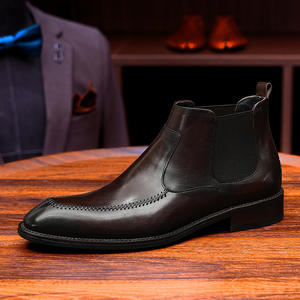Chaussures en cuir classiques de haute qualité pour hommes, taille plus, automne/hiver, à enfiler, imperméables, amortissantes, antidérapantes, résistantes à l'usure - Product Image 1