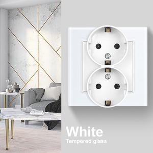 Prise double standard européenne russe, panneau en verre trempé blanc, boîte de montage ronde 86x86mm - Product Image 1